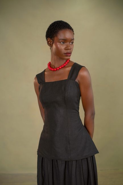 Bobby Blouse in Black Linen