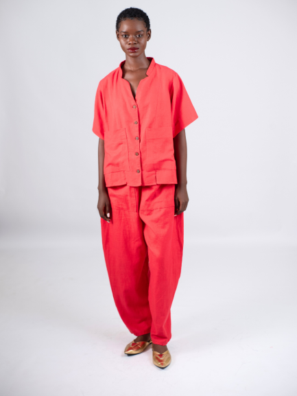 Chore Blouse in Red Linen